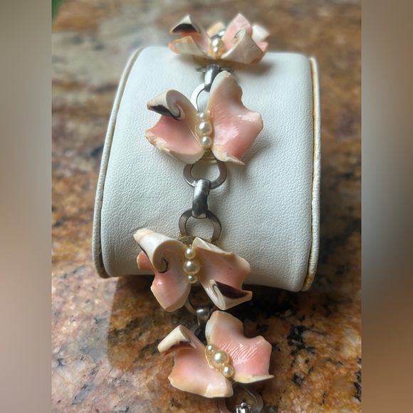 1940’s Vintage Curly Cue Coral Pink Shells & Faux Pearl Bracelet 7in Women - Picture 6 of 13